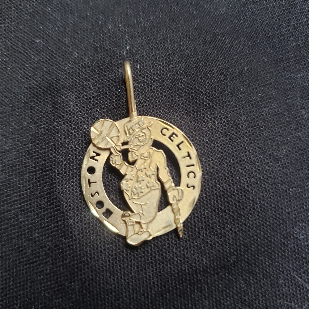 Boston Celtics 14k gold necklace charm